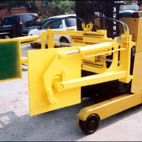 https://muhrak.com/products/load-clamp-upender-8908